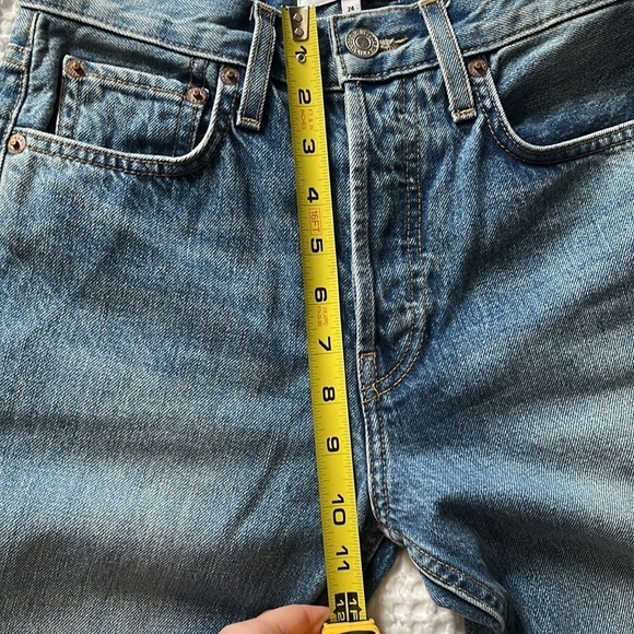 Re/Done High Rise Stove Pipe Jeans in Medium Vain Size 24 - Picture 8 of 13